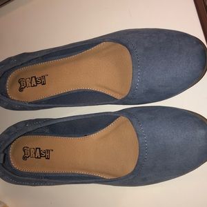 Light blue lightly healed brash shoes 8 1/2